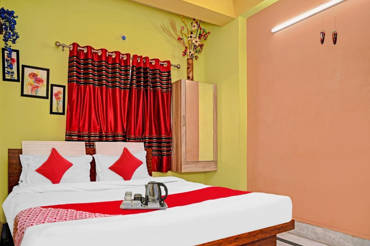 Oyo Flagship Shree Corporate Near Tcs Gitabitan Hotel