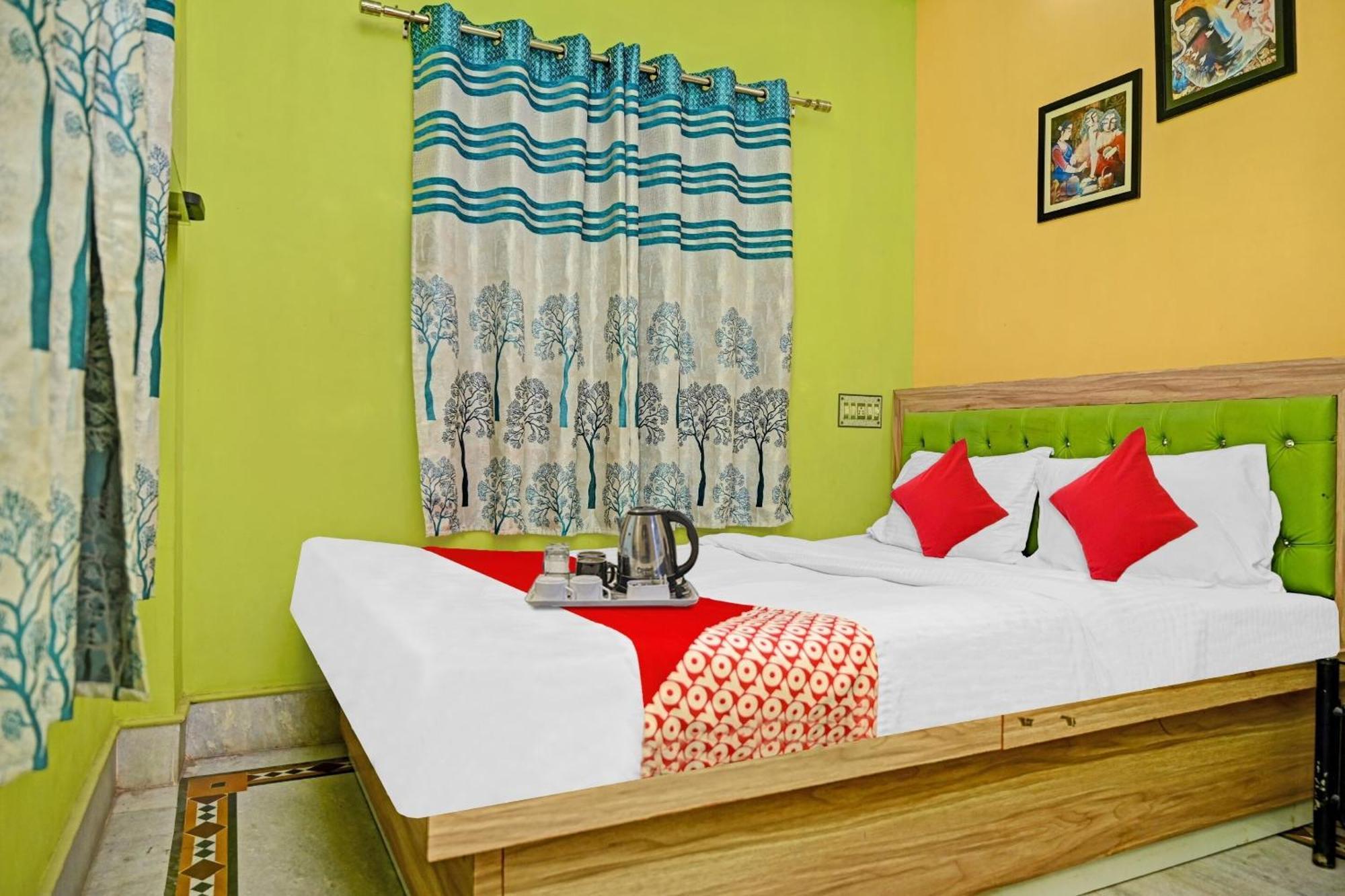 Hotel Oyo Flagship Shree Corporate Near Tcs Gitabitan Kolkata