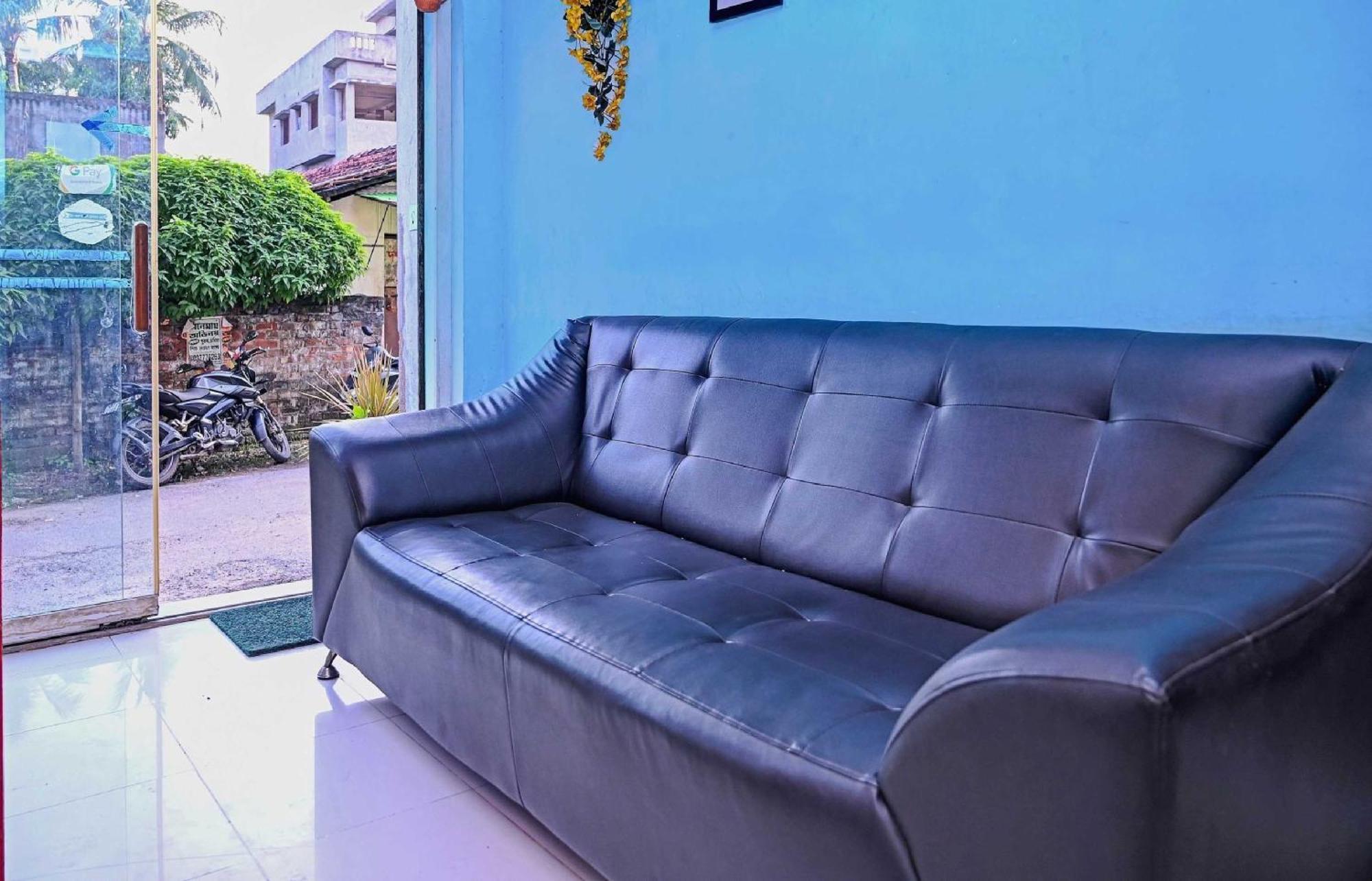 Oyo Flagship Shree Corporate Near Tcs Gitabitan 3* Kolkata